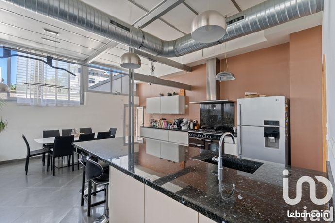 Maison familiale 5 pièces 223 m² — 6