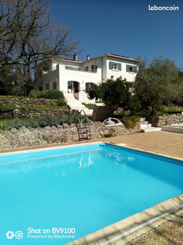 Maison 10 pièces 286 m² · à Saint-Maximin-la-Sainte-Baume · 286 m² · 925 000 €