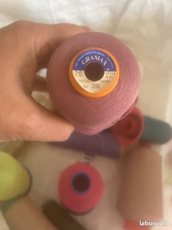Lot Fil à coudre gramax surfix gutermann (image 5)