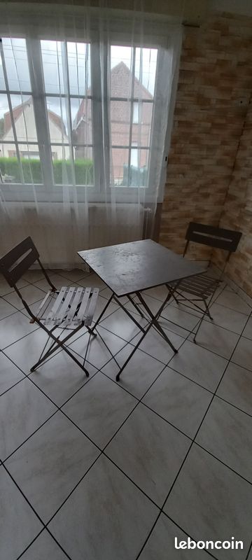 Petit salon de jardin métal beige (image 1)