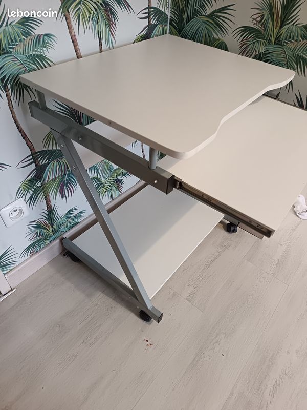 Bureau (image 3)