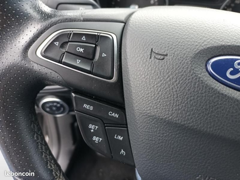 Ford Focus 1.0 EcoBoost 125ch Stop&Start ST Line (image 21)
