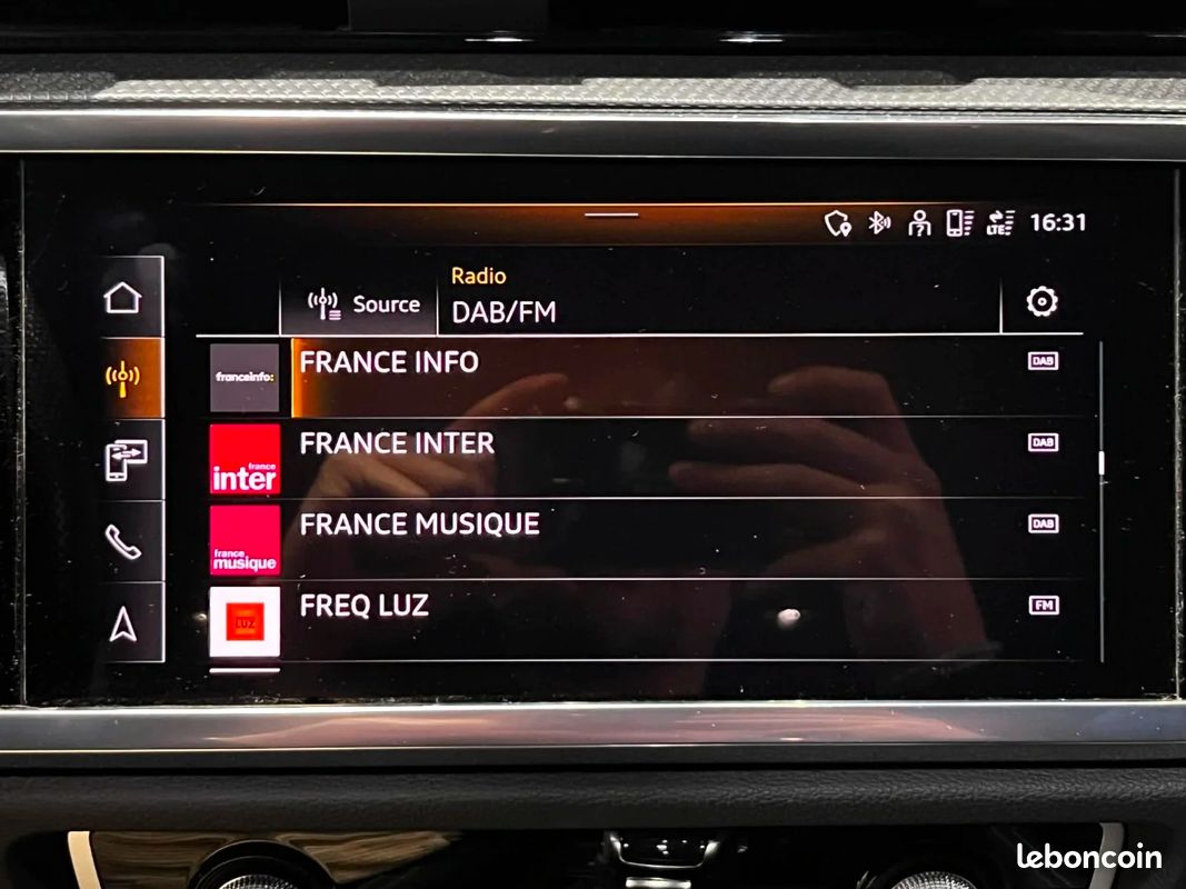 AUDI Q3 Q3 45 TFSIe 245 ch S tronic S line / ENTRETIEN AUDI / 1ER MAIN (image 30)