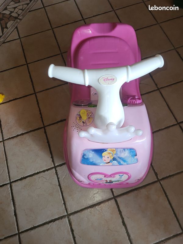 Voiture fille (image 2)
