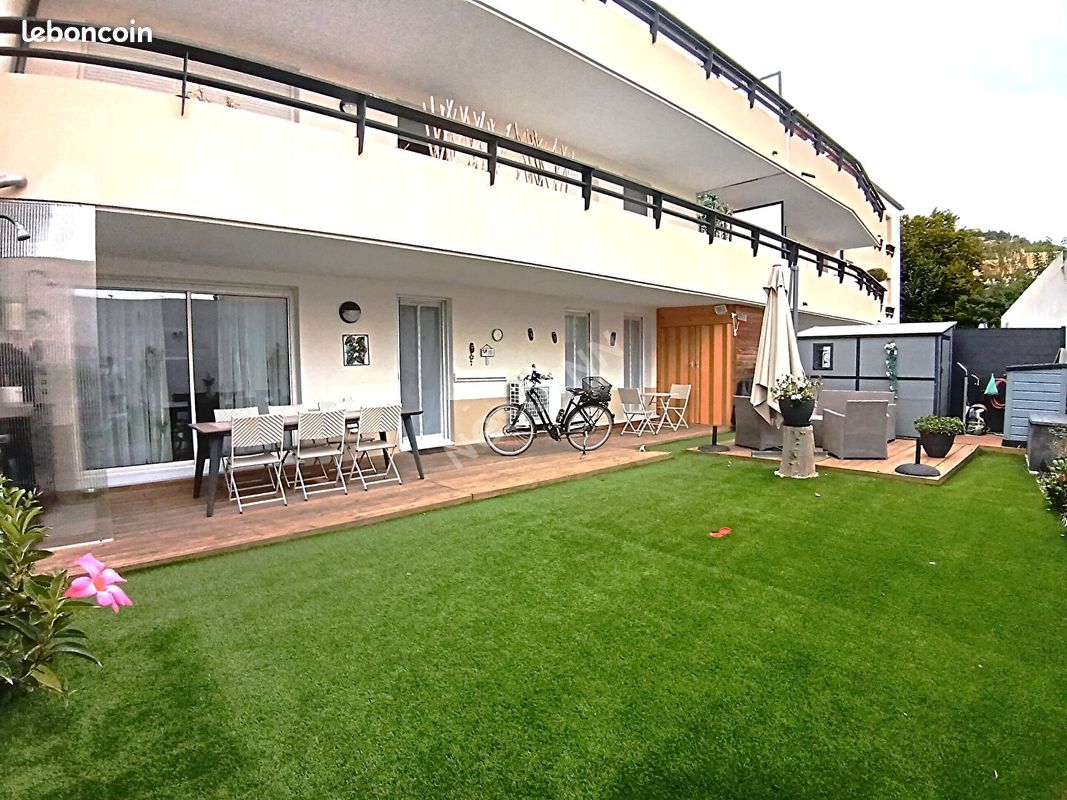 Appartement 3 pièces 65 m² · à Six-Fours-les-Plages · 65 m² · 410 000 €