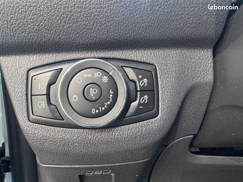 Ford transit courier 1.5 TDCI 100 CH TREND PRIX HT (image 9)