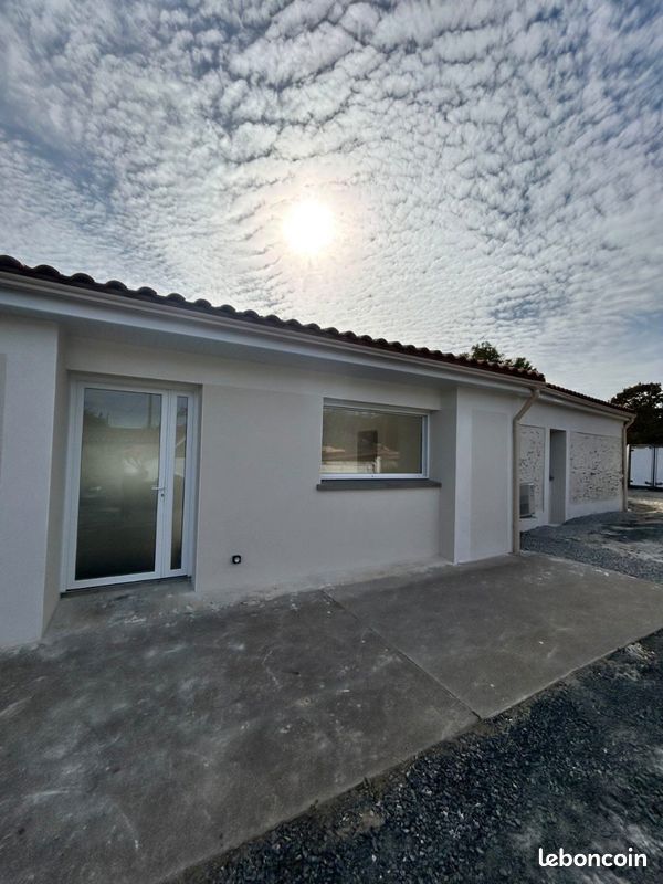 Maison 4 pièces 100 m² · à Saint-Michel-Chef-Chef · 100 m² · 1 300 €/mois