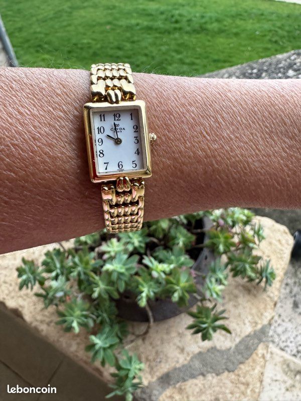Montre Clyda Paris Plaqué Or – À Réviser Ou Pour Pièces – Taille 9-16 – Occasion Très Bon état