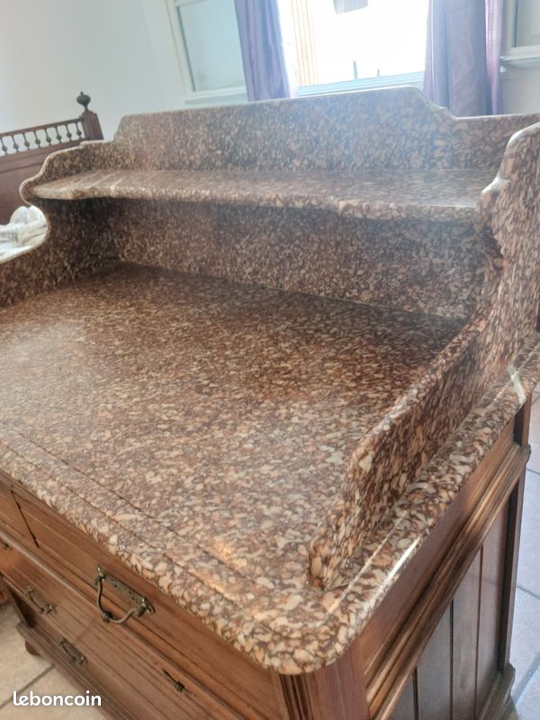 Meuble ancien dessus marbre (image 4)