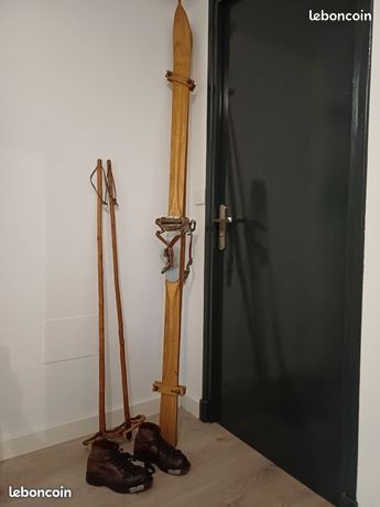 Paire de skis vintage en bois 184 cm