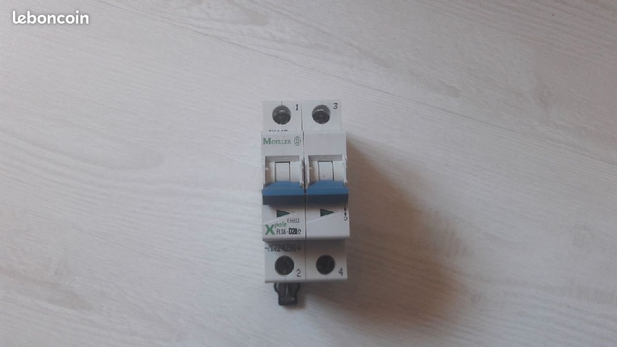 Disjoncteur modulaire 2P 20A (image 1)
