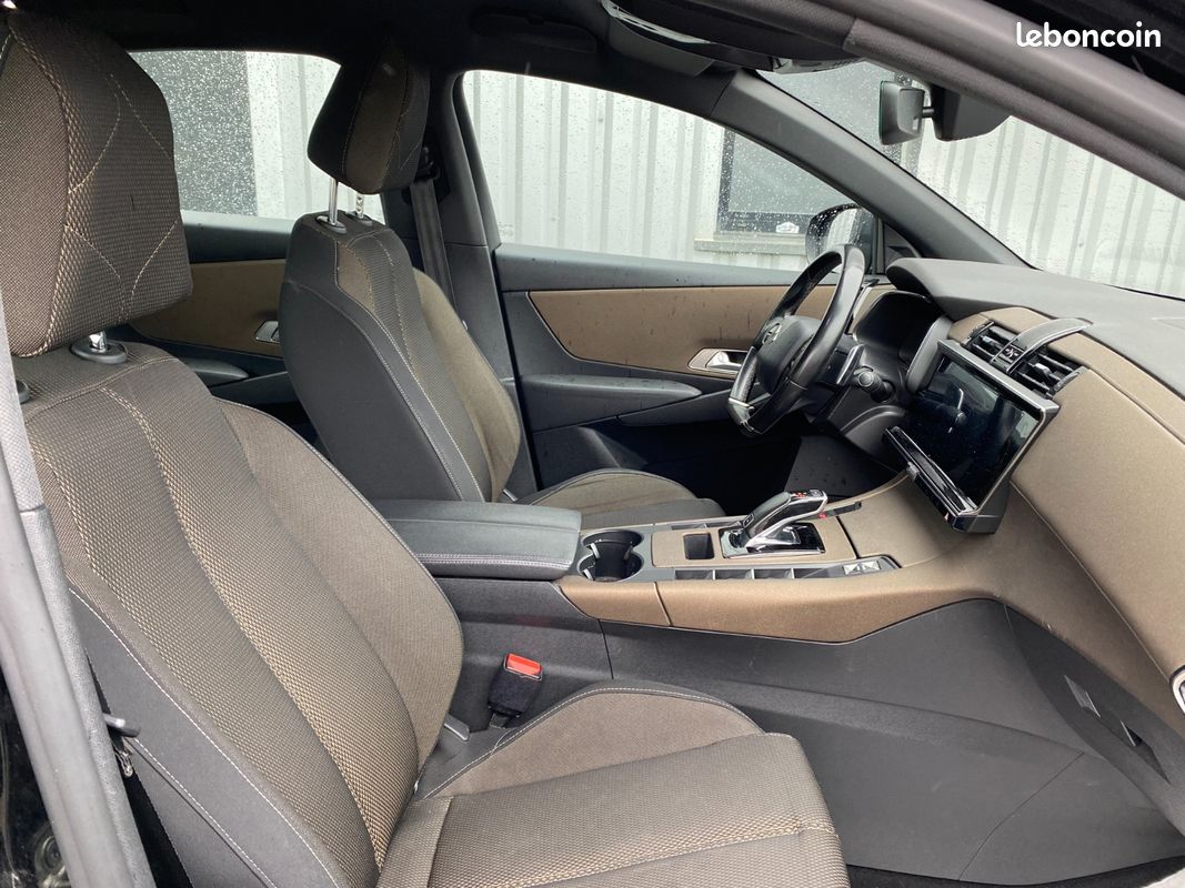 DS DS 7 Crossback Business 2.0L HDI 180 (image 18)
