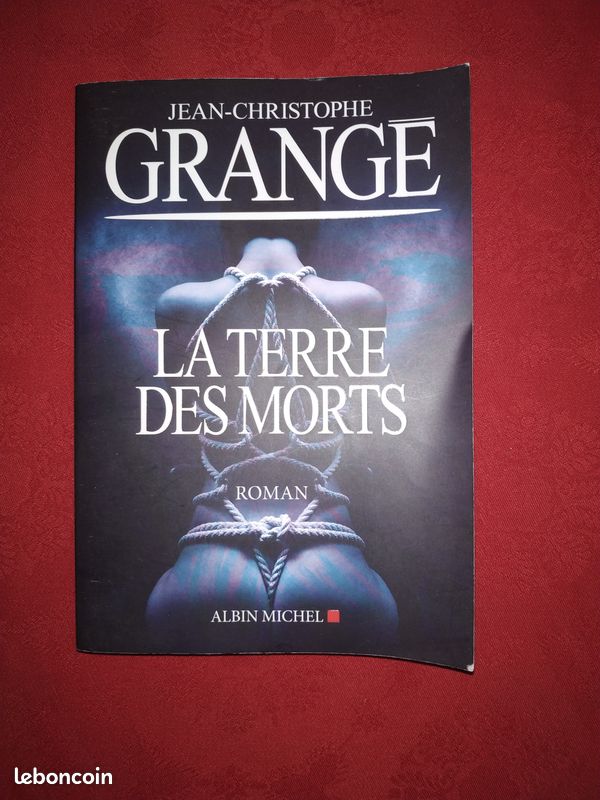 Roman la terre des morts de Jean-Christophe Grangé (image 1)