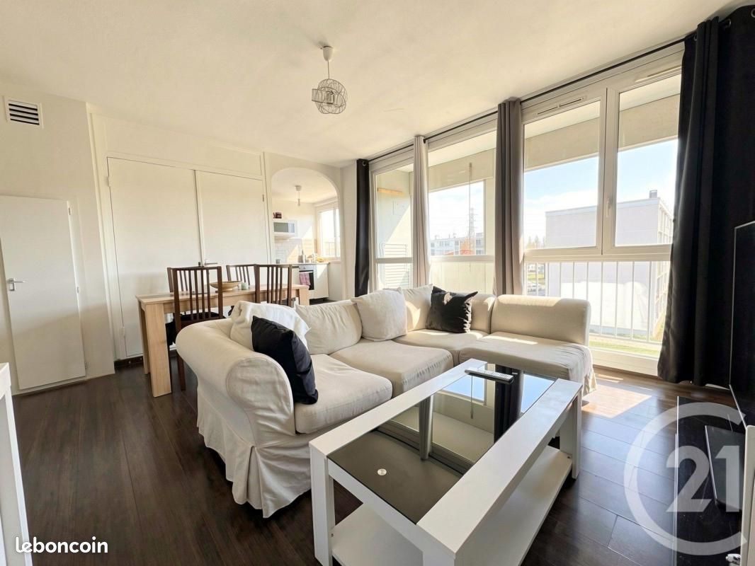 Appartement 4 pièces 64 m² · à Vénissieux · 64 m² · 1 300 €