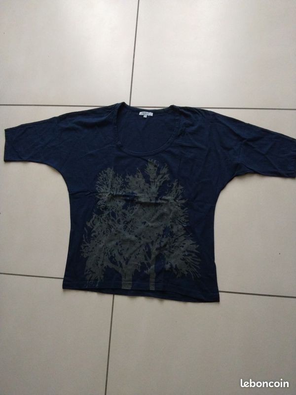 Tea shirt bleu taille L (image 1)