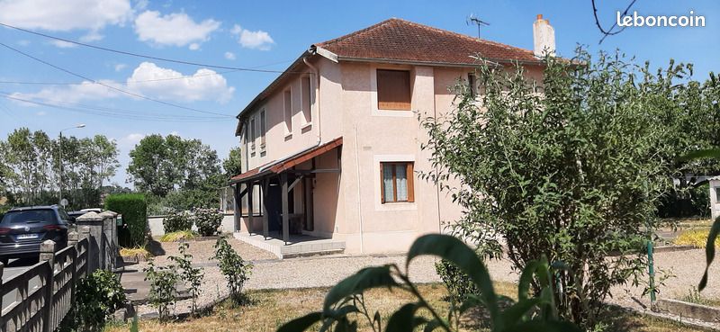 Maison 8 pièces 125 m² · à Gueugnon · 125 m² · 79 000 €