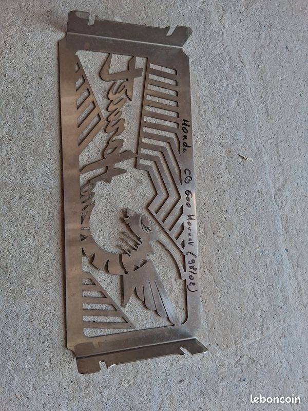 Grille de radiateur (image 2)