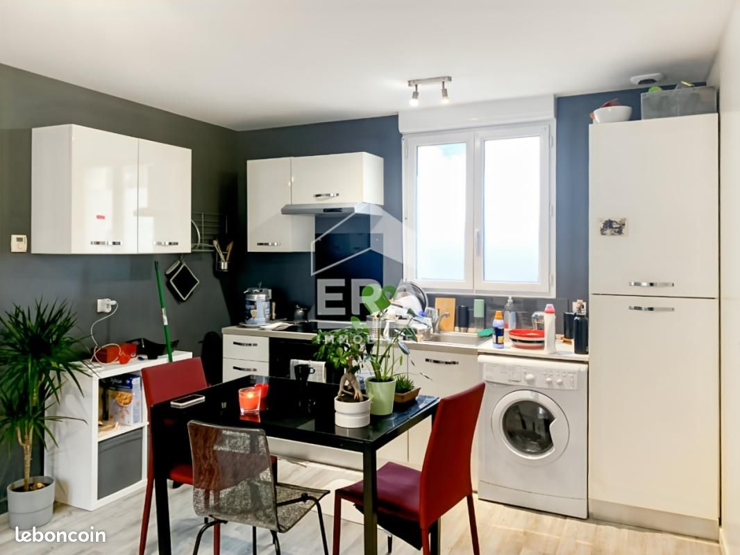 Appartement 3 pièces 50 m² · à Dammarie-les-Lys · 50 m² · 738 €/mois