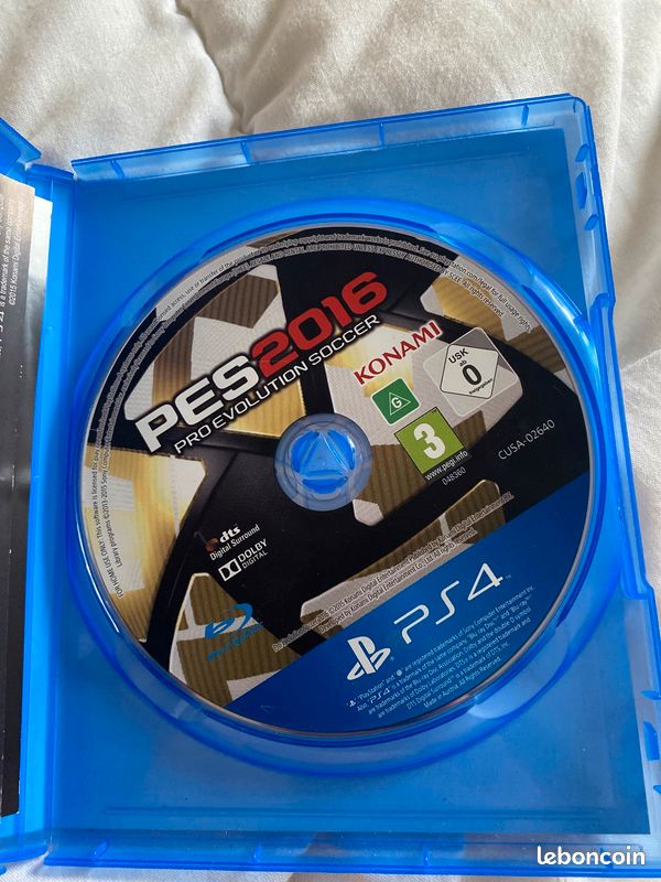 Jeux vidéo PES ( foot ) pack (image 2)