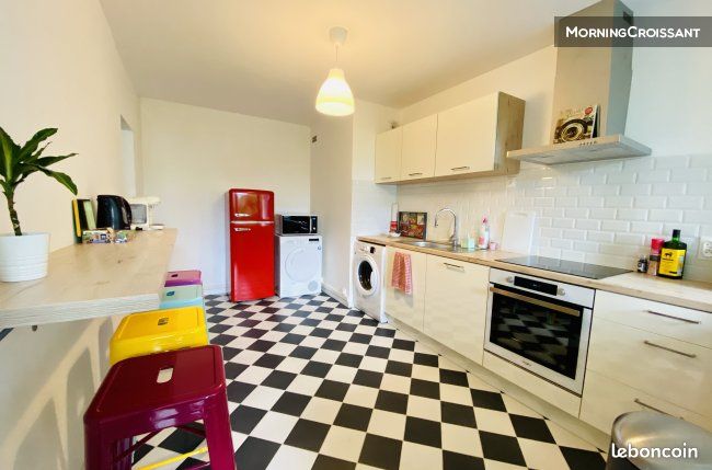 Appartement a louer  - 1 pièce(s) - 90 m2 - Surfyn