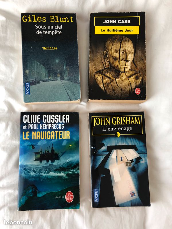 Lot de 4 livres - thème policier / moderne (image 1)