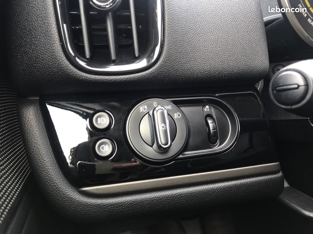MINI COUNTRYMAN 125 - 95 ch ALL4 BVA6 Cooper SE Essential (image 18)