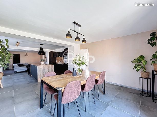 Maison 3 pièces 105 m²