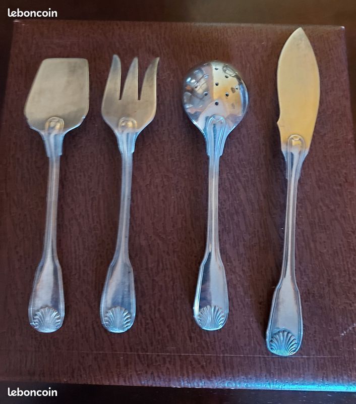 Lot De 6 Cuillères Anciennes En Métal Argenté – Motif Coquille, Couverts Vintage