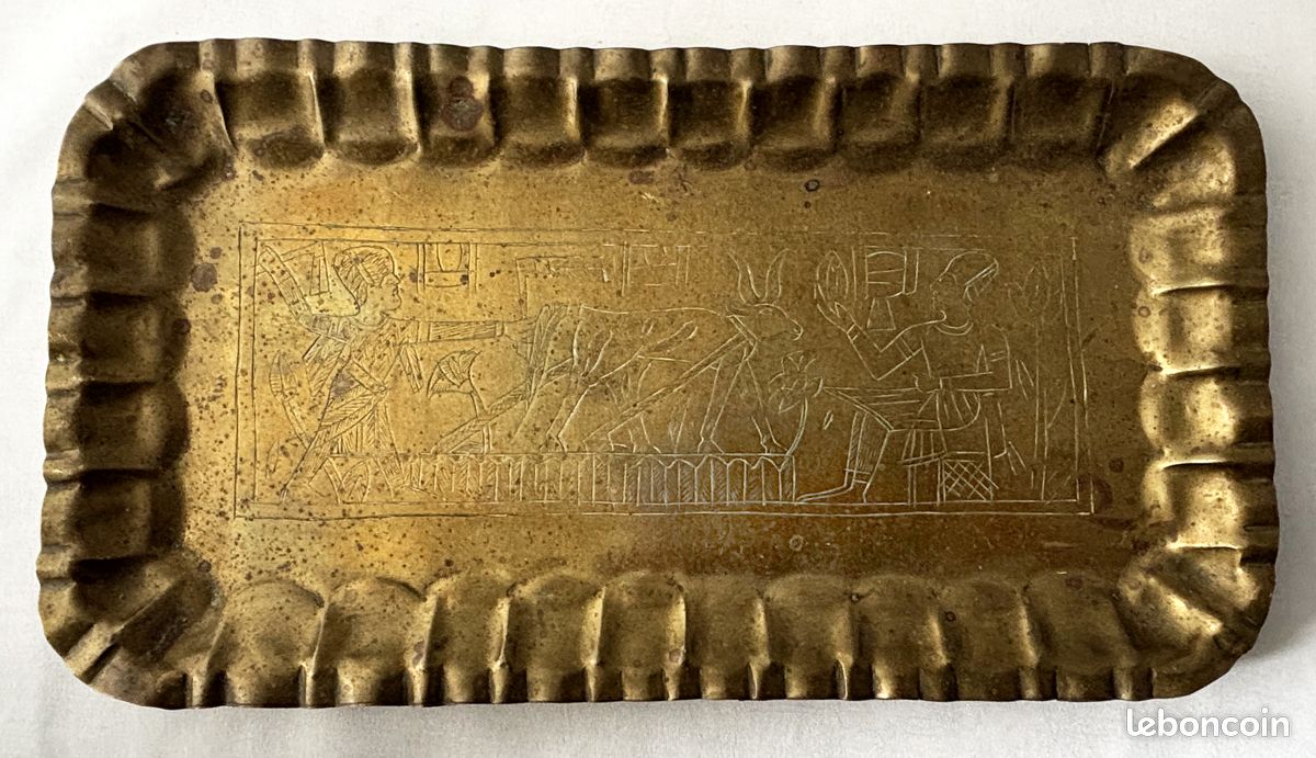 Plateau égyptien Vintage En Laiton Fait Main - Doré, Années 50/60