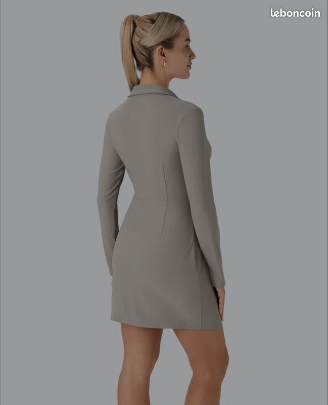 Robe courte de travail Halara Vêtements