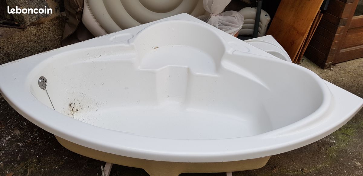 Baignoire d angle (image 1)