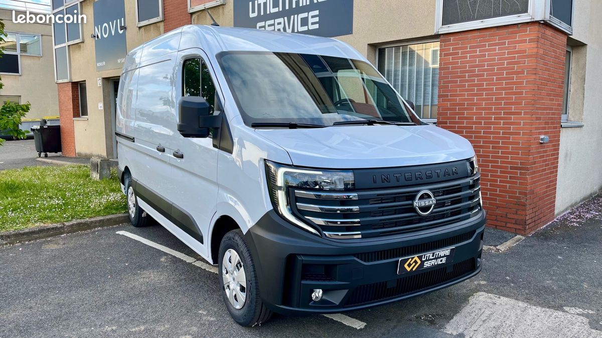 33 990 HT / Nissan interstar fourgon 3.5t l2h2 2.0 dci 170 cv BVA9 N-CONNECTA neuf / tva recuperable (image 1)