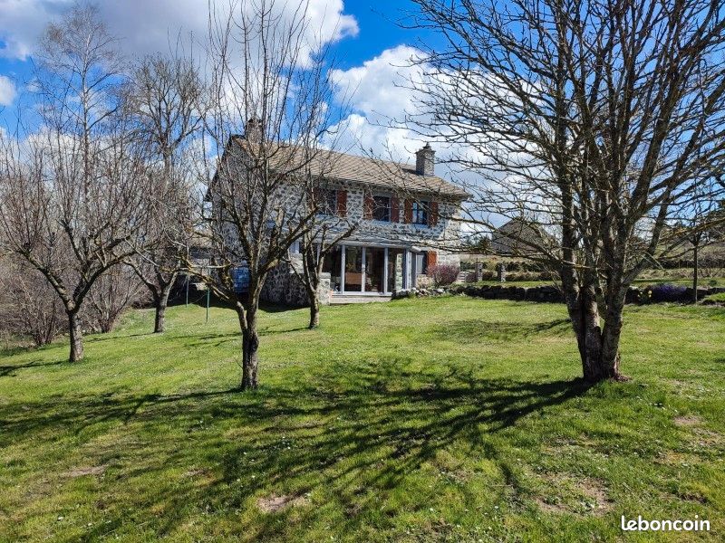 Maison 4 pièces 149 m² · à Montusclat · 149 m² · 359 000 €