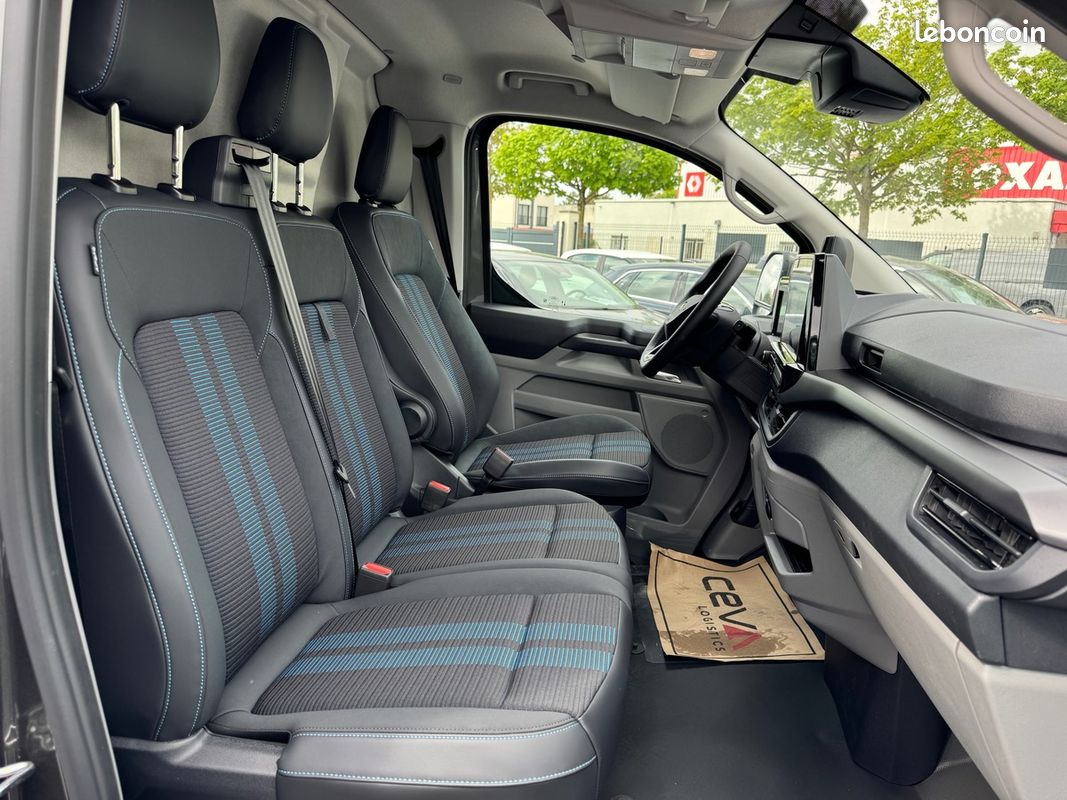 Ford TRANSIT CUSTOM 320 L2H1 2.0 TDCI 170CH BVA8 SPORT / 2 PORTES LATERALES / GARANTIE 5 ANS (image 6)