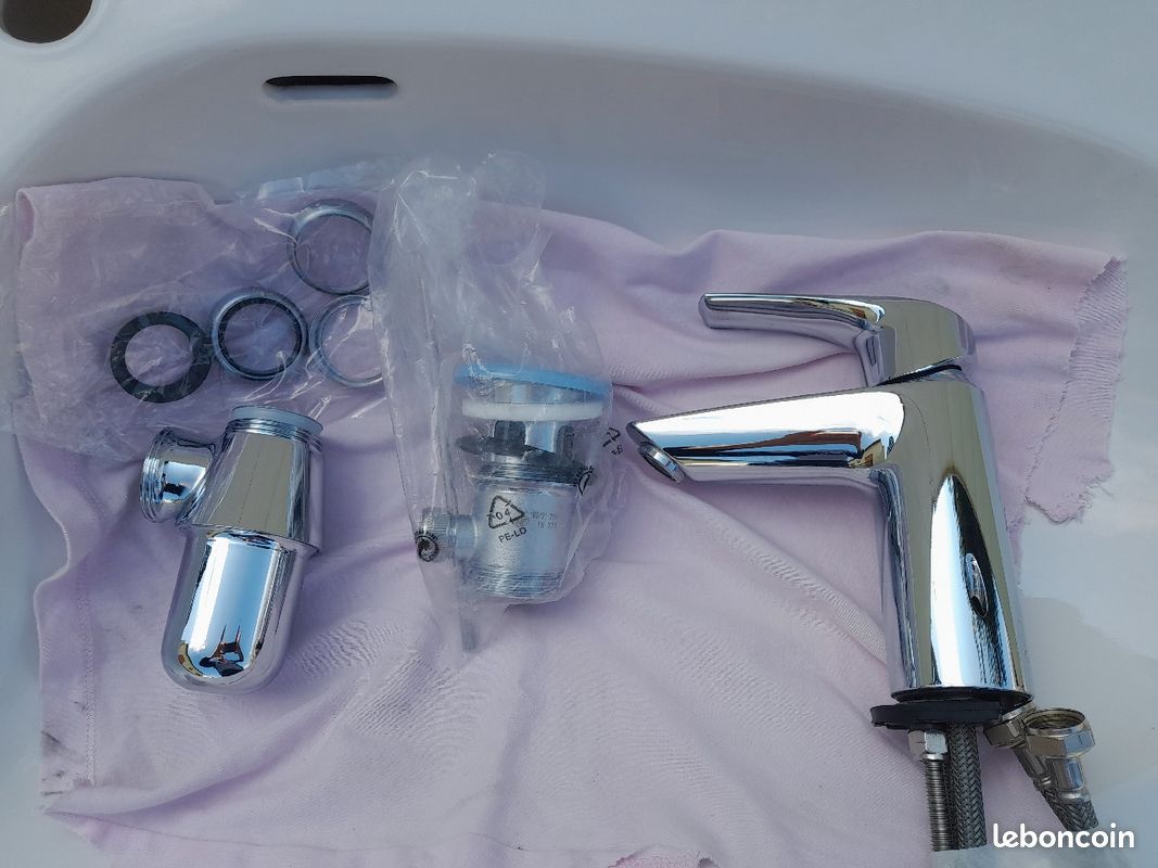 Lavabo+robinet+bonde+siphon (image 2)