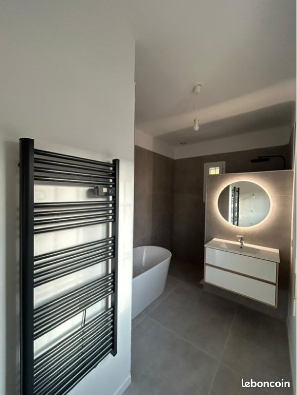 Maison 6 pièces 115 m² · à Chartres-de-Bretagne · 115 m² · 385 000 €