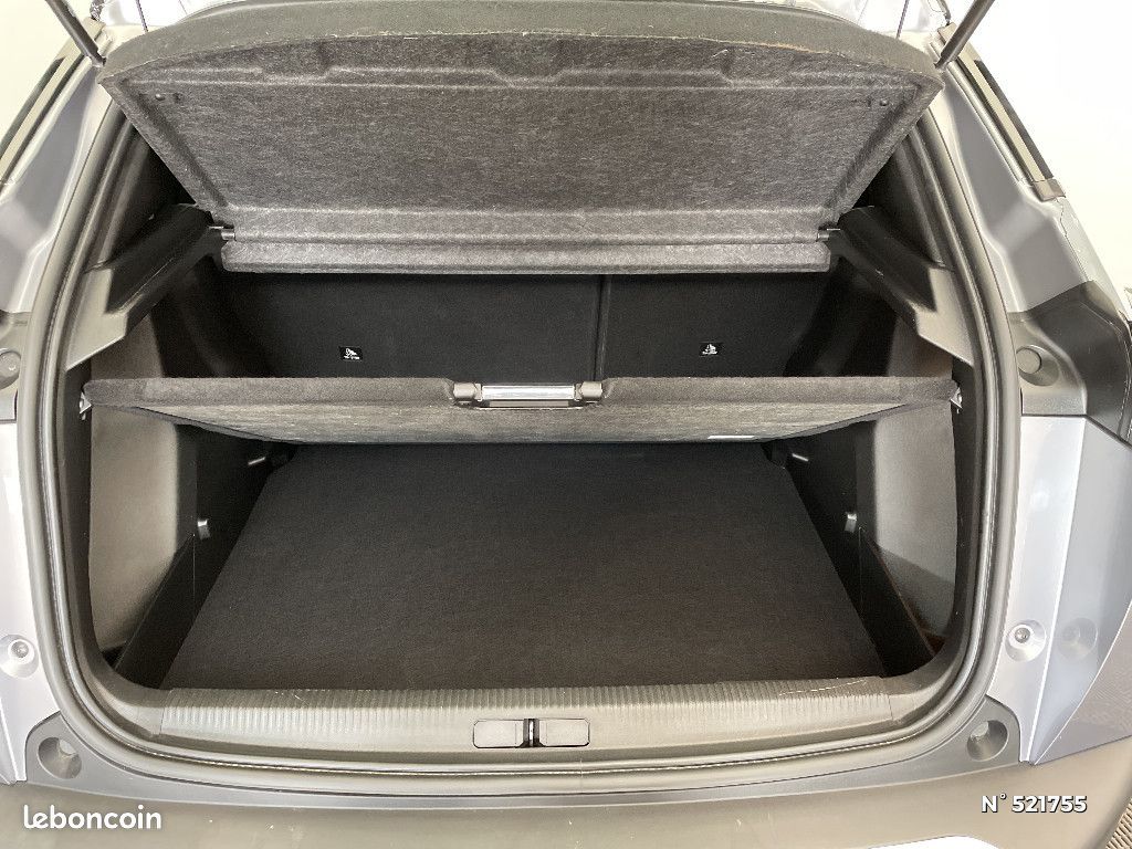 Peugeot 2008 BLUEHDI 130 S&S EAT8 GT (image 7)