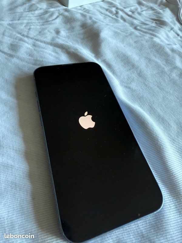 IPhone 14 en bleu (image 6)