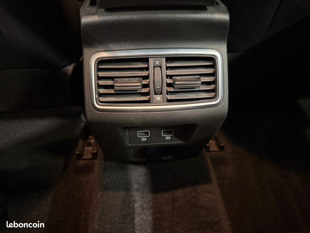 Renault Megane IV 1.6 E-Tech 160 Business Hybrid Rechargeable - Garantie 12 mois - Radar AV et ARR (image 19)