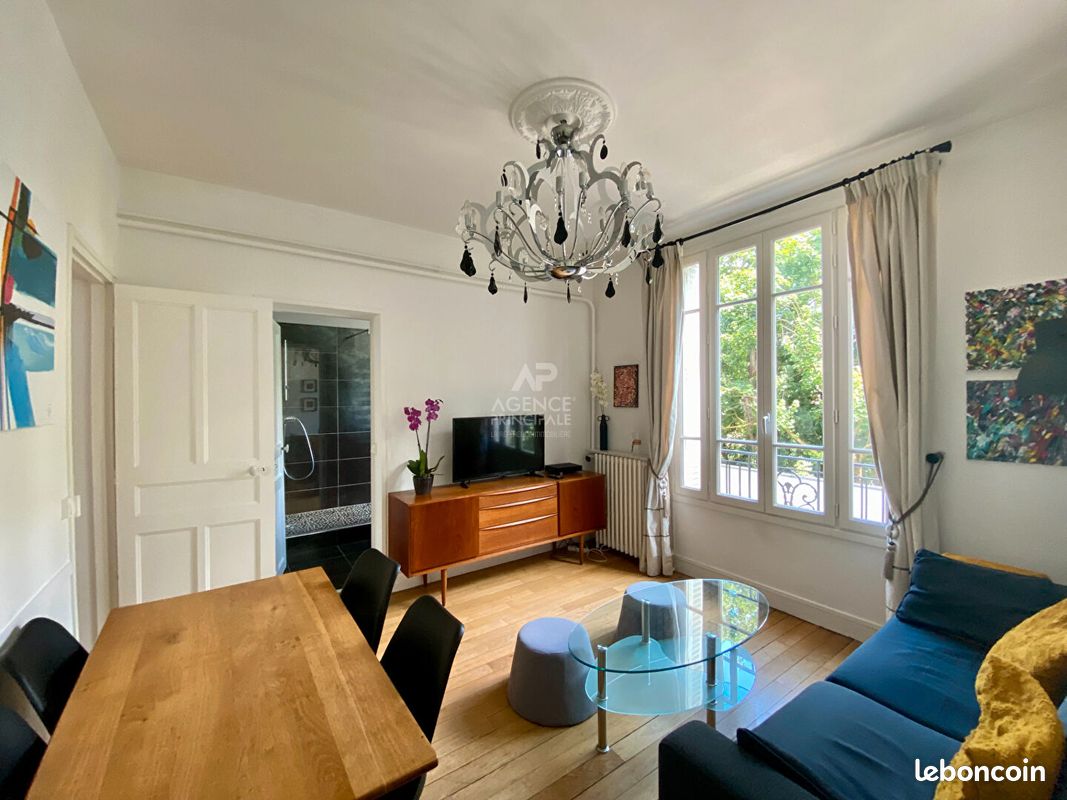 Appartement 3 pièces 59 m² · à Versailles · 59 m² · 1 776 €