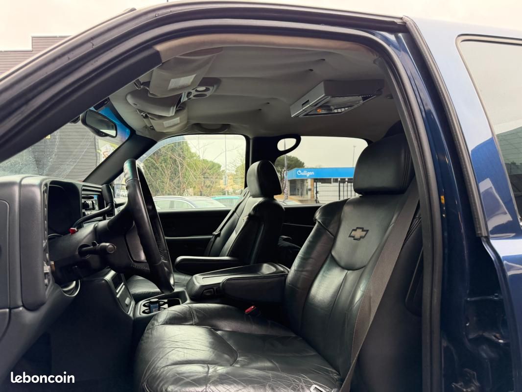 Chevrolet Avalanche V8 5.3 4x4 vortec (image 12)