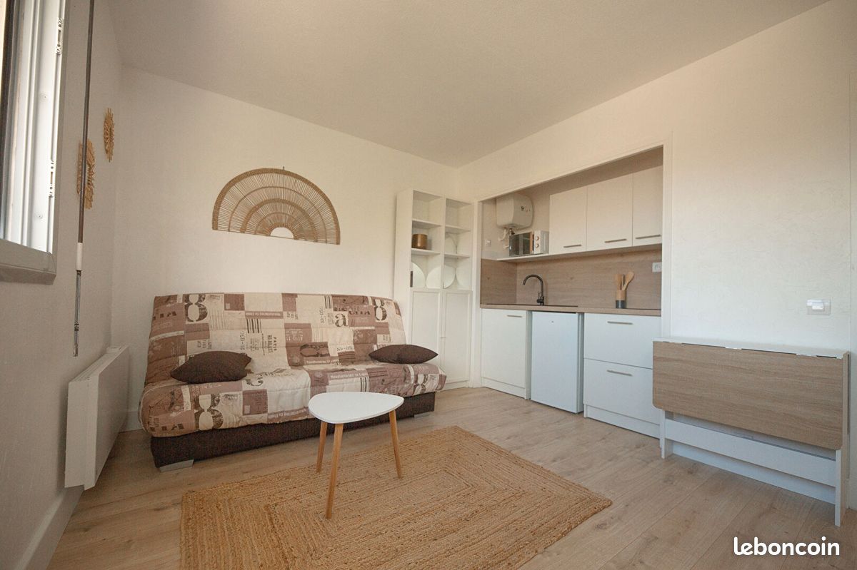 Appartement 1 pièce 21 m² · à Mandelieu-la-Napoule · 21 m² · 650 €