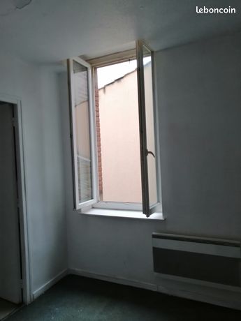 Loue studio meublé