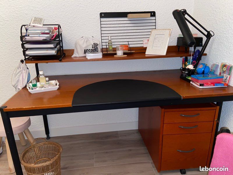 Grand bureau+caisson de rangement (image 1)