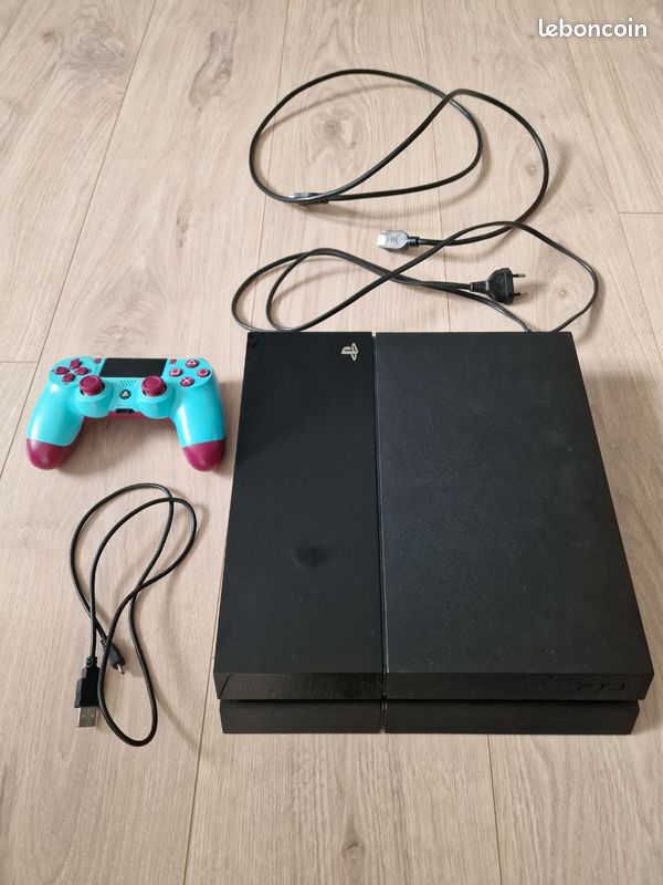 Playstation 4 (image 1)