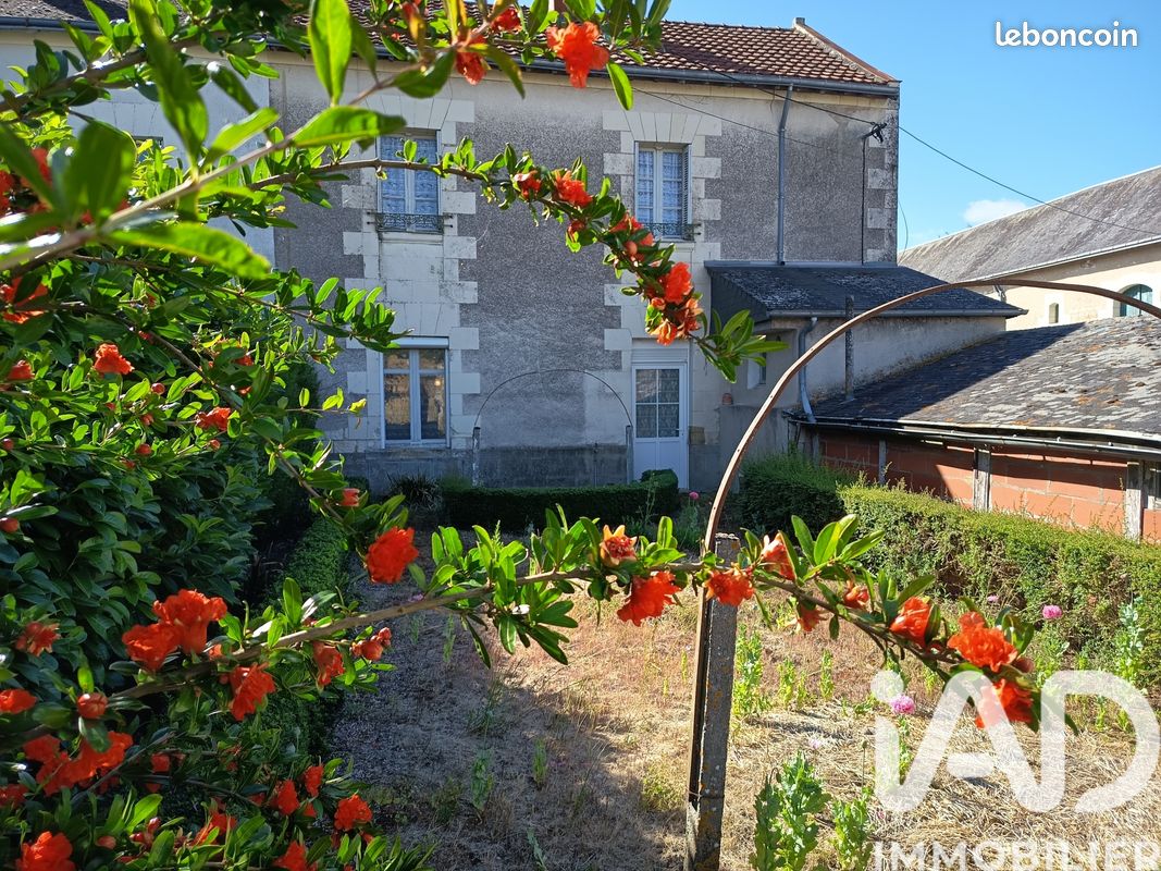 Maison 5 pièces 120 m² · à La Tour-Saint-Gelin · 120 m² · 167 000 €