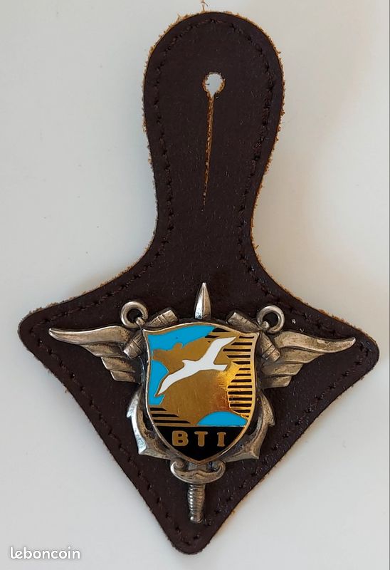 INSIGNE / PUCELLE école service militaire ESM Arthus Bertrand édition atlas EUR 6,00 - PicClick FR