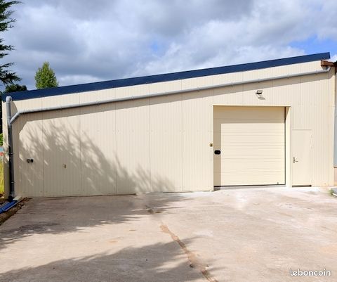 Local commercial 2 pièces 300 m² · à Molphey · 300 m² · 1 500 €/mois
