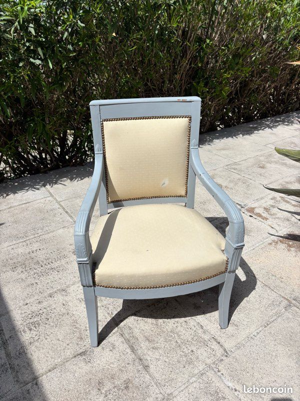 Fauteuil empire peint (image 1)
