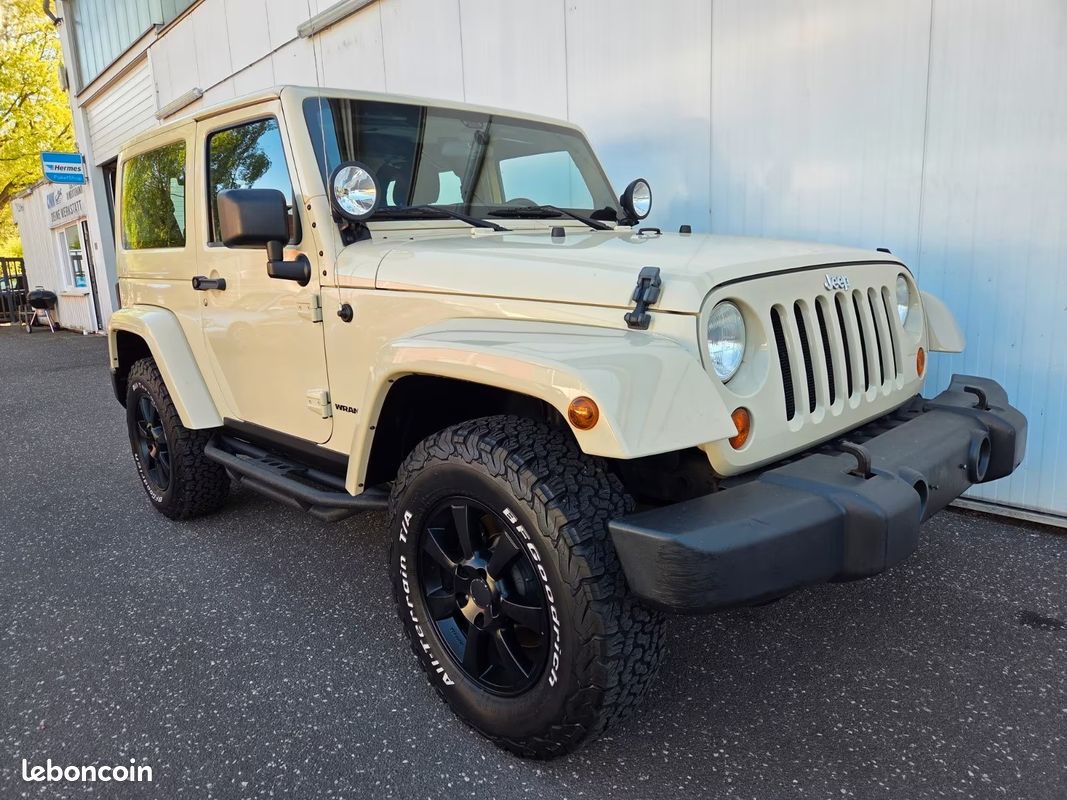 Jeep Wrangler UNLIMITED SAHARA 3.8 V6 BVA 4X4 - HARD TOP - 84 000 KM (image 1)